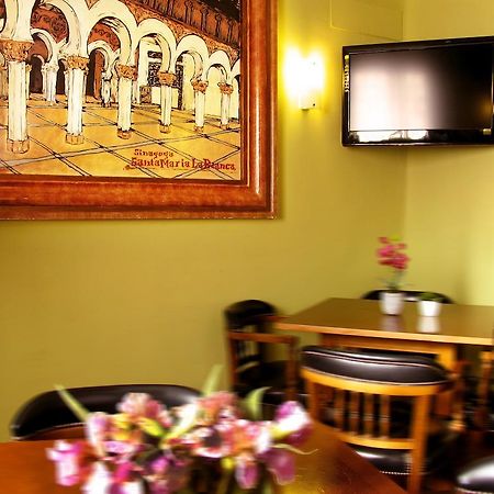 Hostal Los Guerreros Toledo Exterior foto