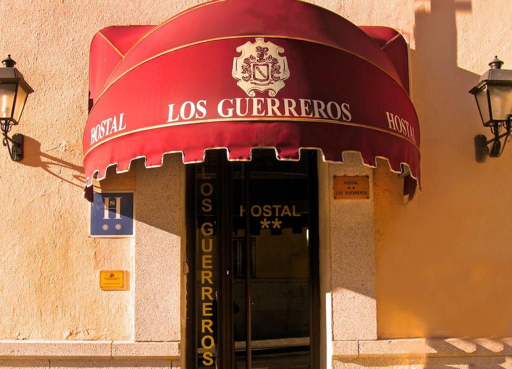 Hostal Los Guerreros Toledo Exterior foto